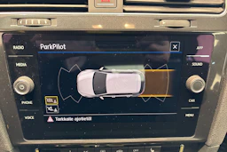 Punainen Volkswagen GOLF 2018 kuva 23.