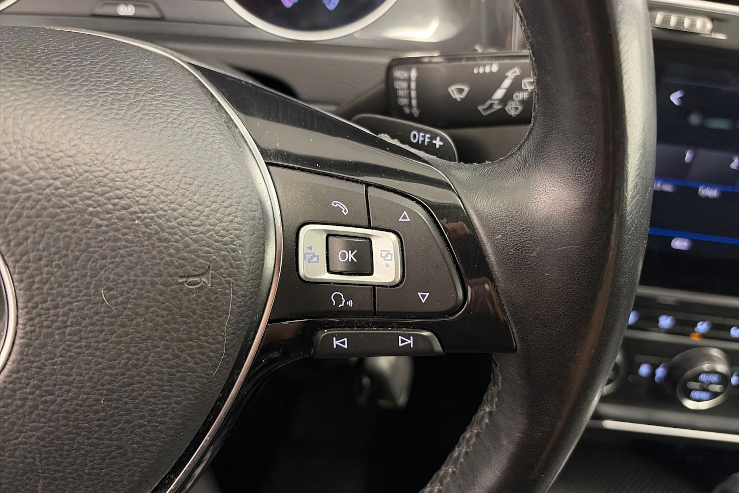 hopea Volkswagen Golf 2018 kuva 16.