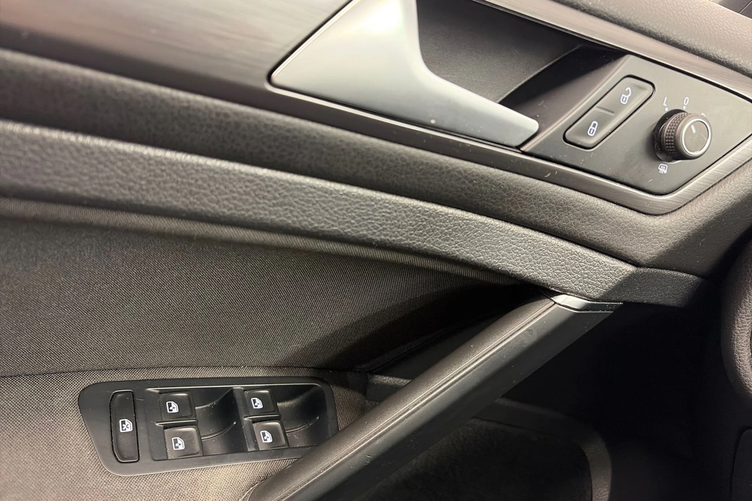 hopea Volkswagen Golf 2018 kuva 25.