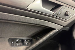 hopea Volkswagen Golf 2018 kuva 25.