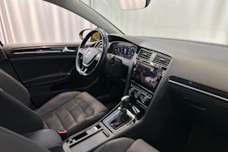 Keltainen Volkswagen GOLF 2018 kuva 12.