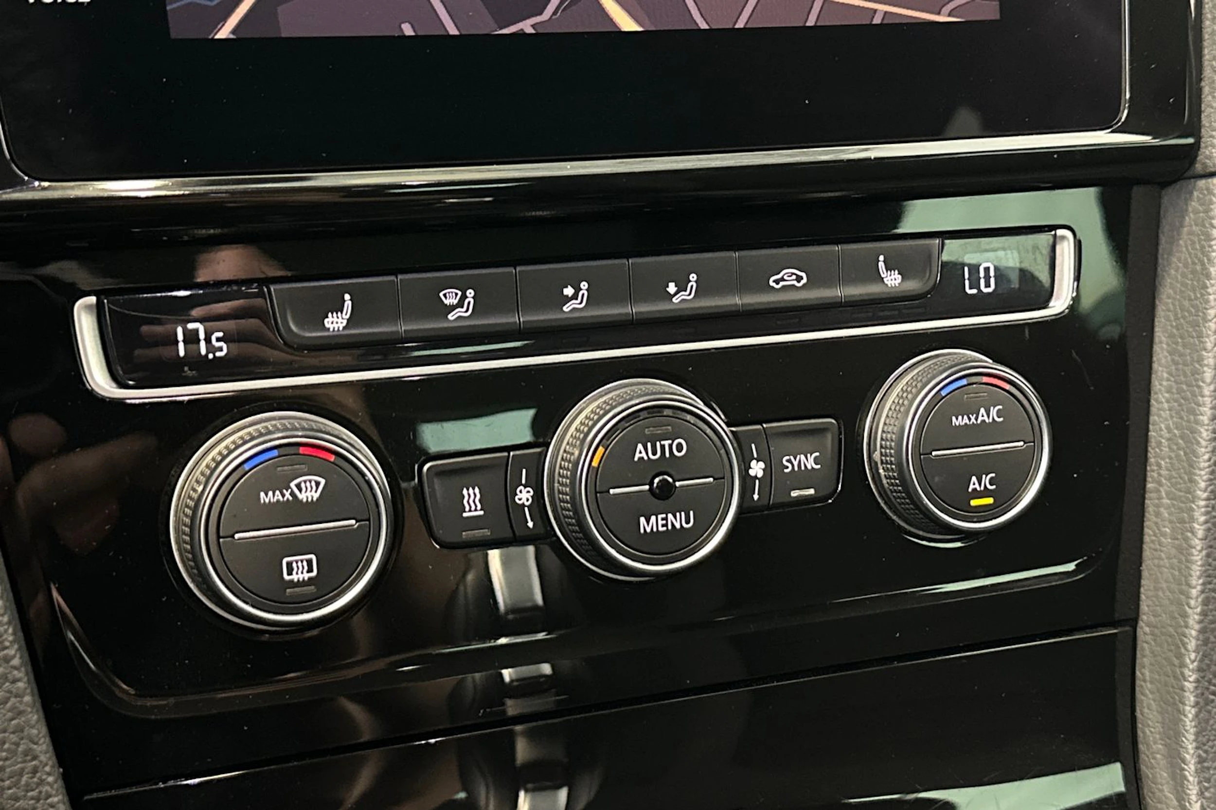 Keltainen Volkswagen GOLF 2018 kuva 20.
