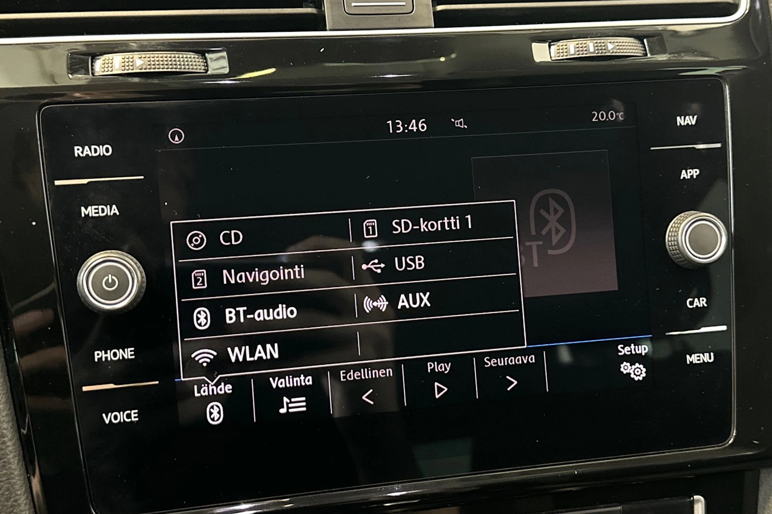 Keltainen Volkswagen GOLF 2018 kuva 23.