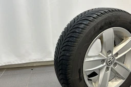 Keltainen Volkswagen GOLF 2018 kuva 29.