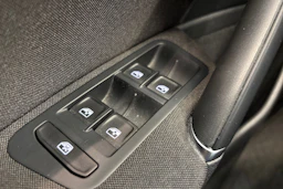 Valkoinen Volkswagen GOLF 2018 kuva 30.