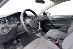 musta Volkswagen Golf 2018 kuva 3.