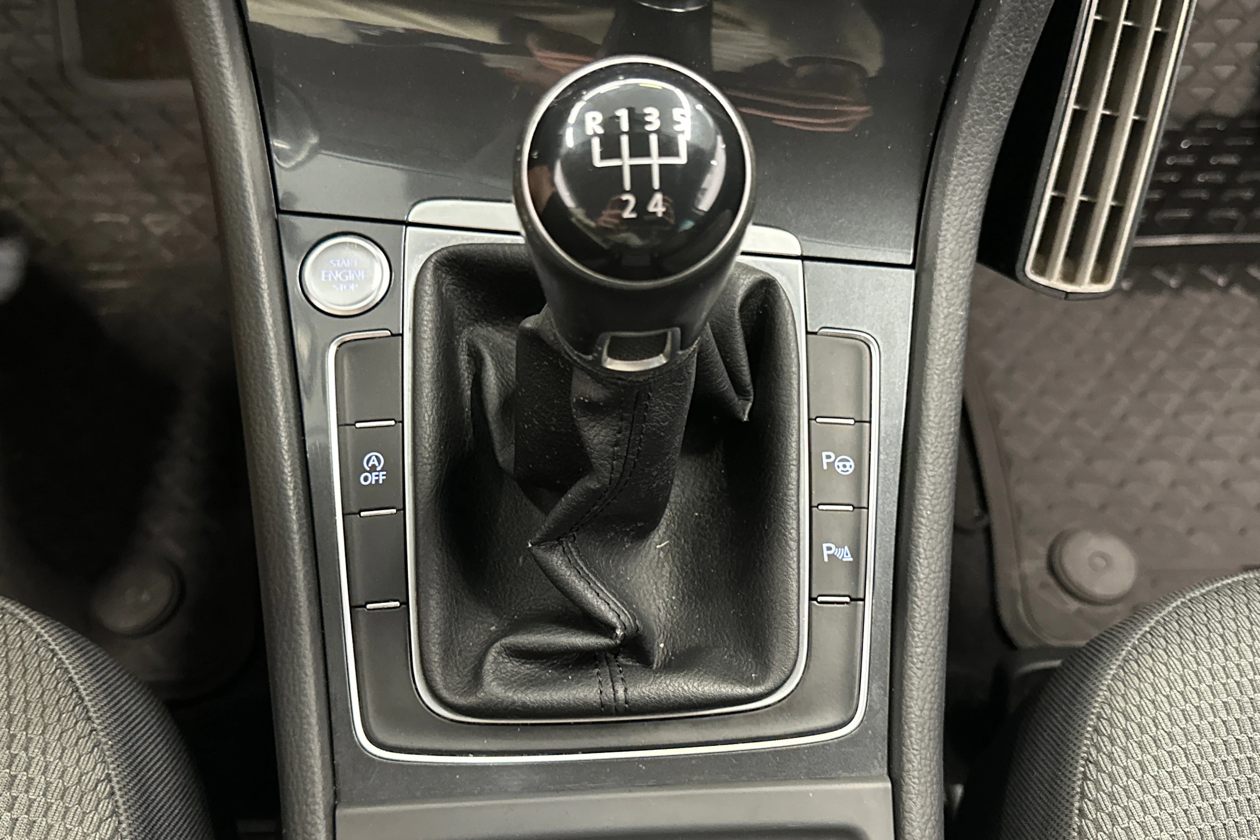 met. sininen Volkswagen Golf 2018 kuva 19.