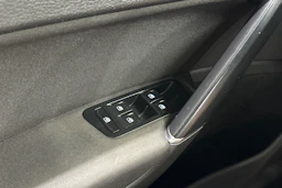 met. sininen Volkswagen Golf 2018 kuva 22.