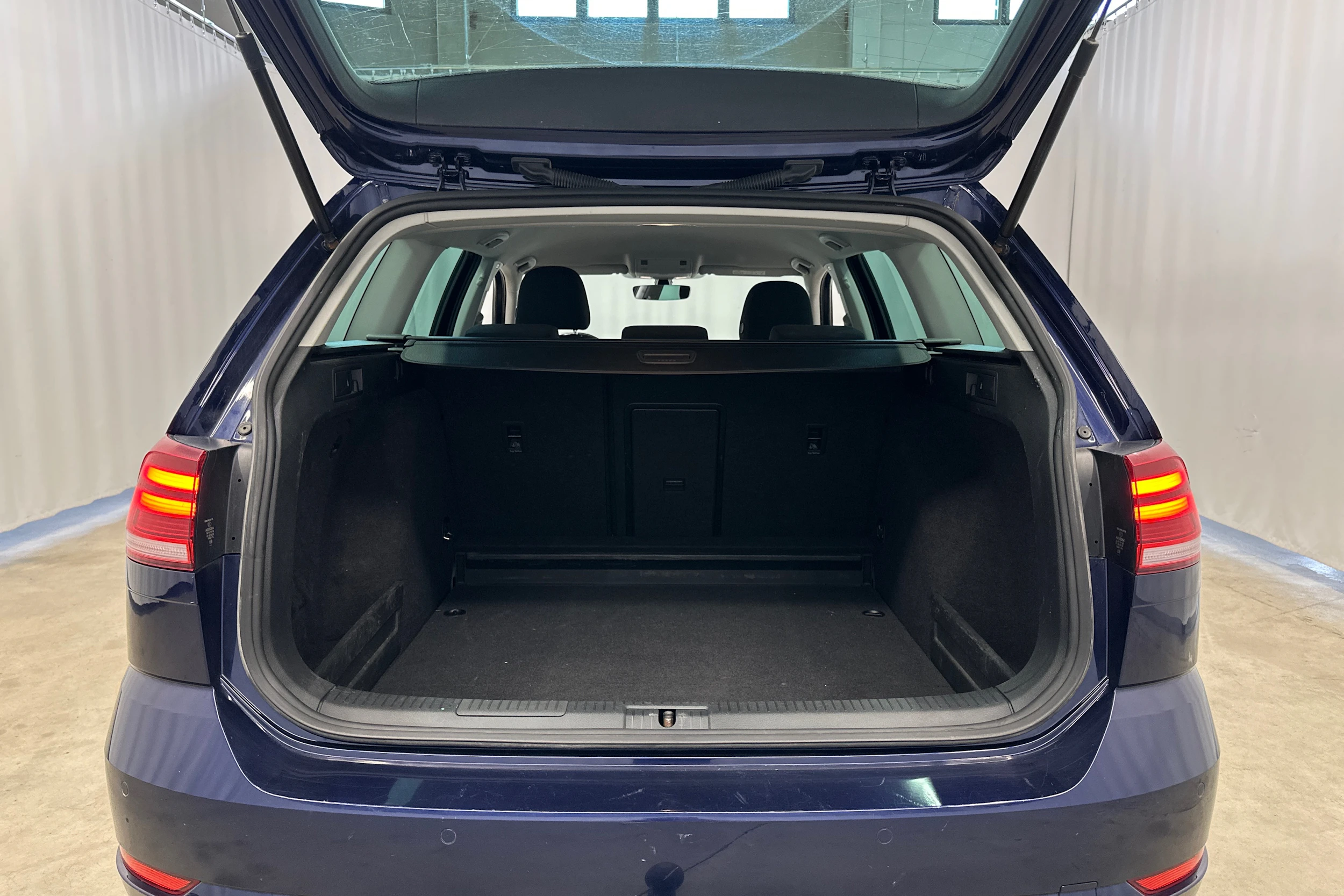 met. sininen Volkswagen Golf 2018 kuva 23.