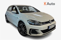 Valkoinen Volkswagen GOLF 2018 kuva 1.