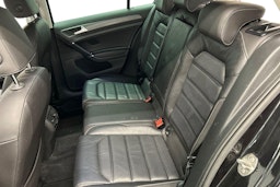 musta Volkswagen Golf 2018 kuva 10.