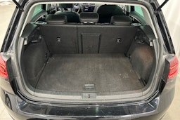 musta Volkswagen Golf 2018 kuva 16.