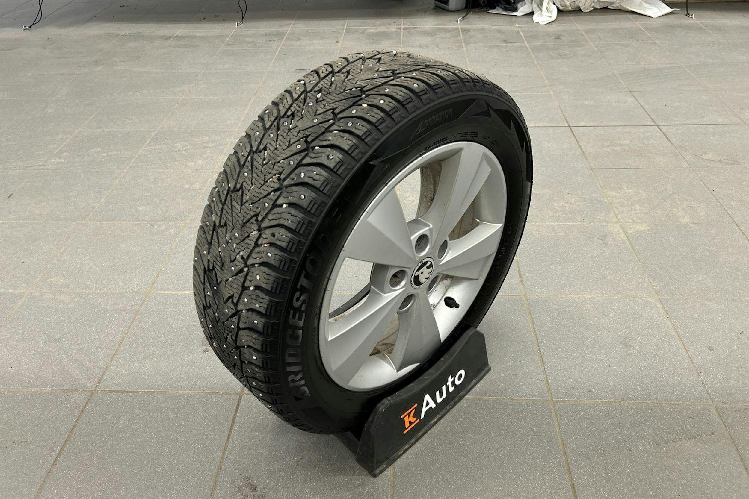 musta Volkswagen Golf 2018 kuva 17.