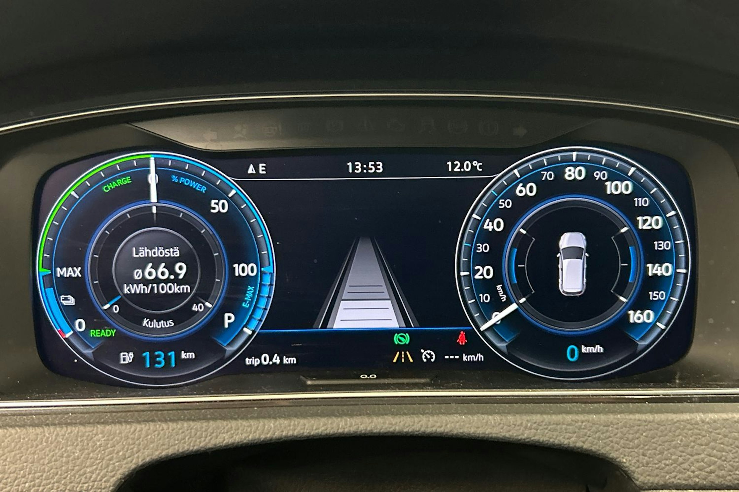 musta Volkswagen Golf 2018 kuva 18.