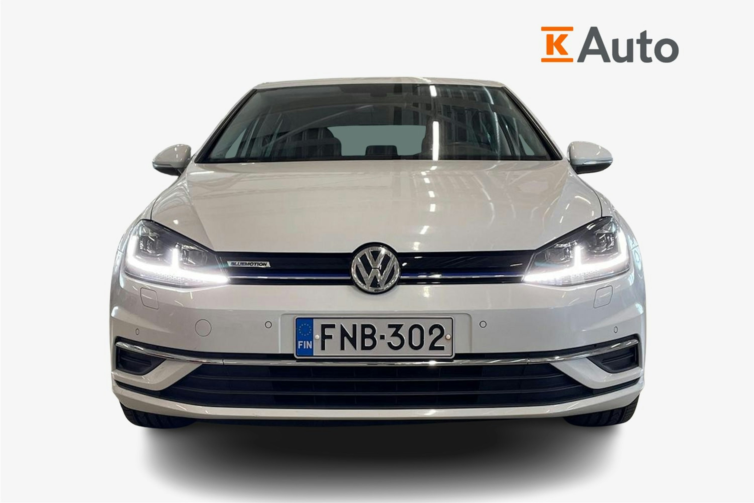 valkoinen Volkswagen Golf 2018 kuva 5.