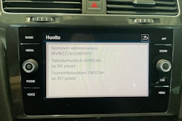valkoinen Volkswagen Golf 2018 kuva 25.