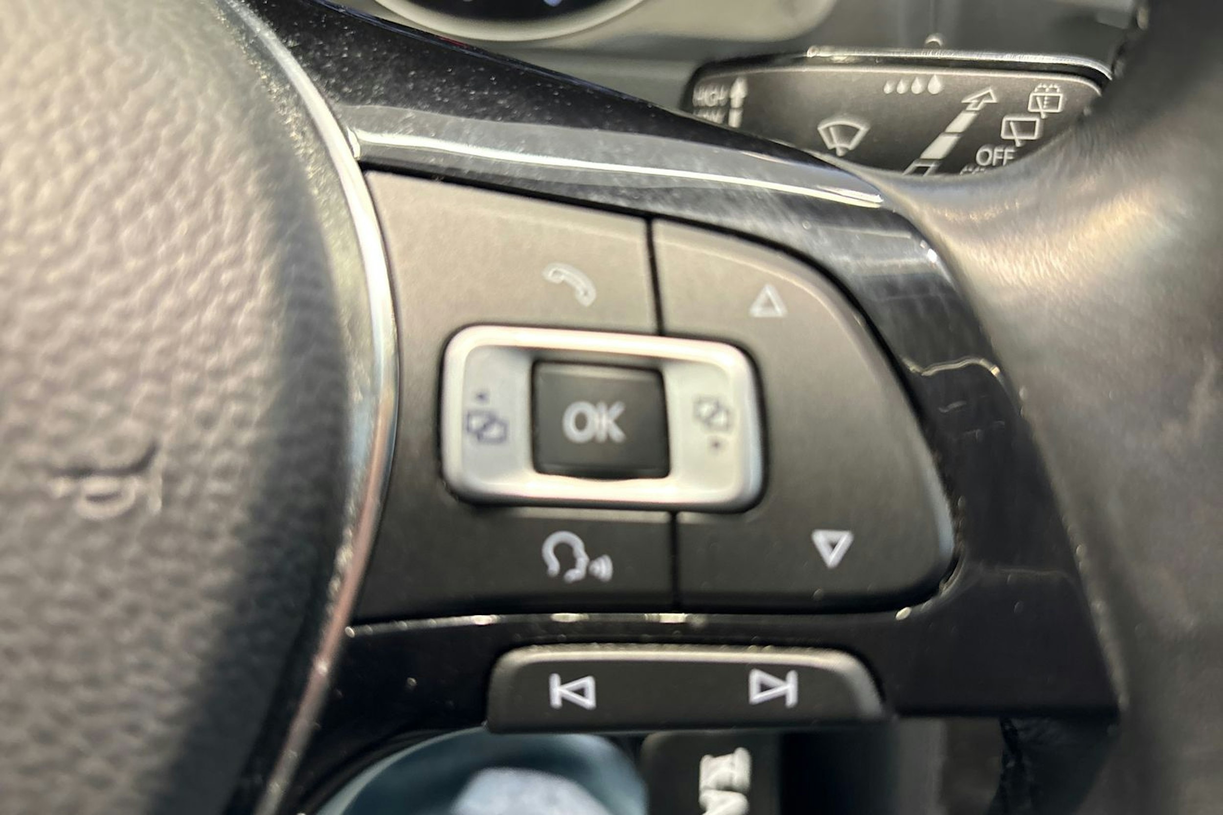 Harmaa Volkswagen GOLF 2018 kuva 19.