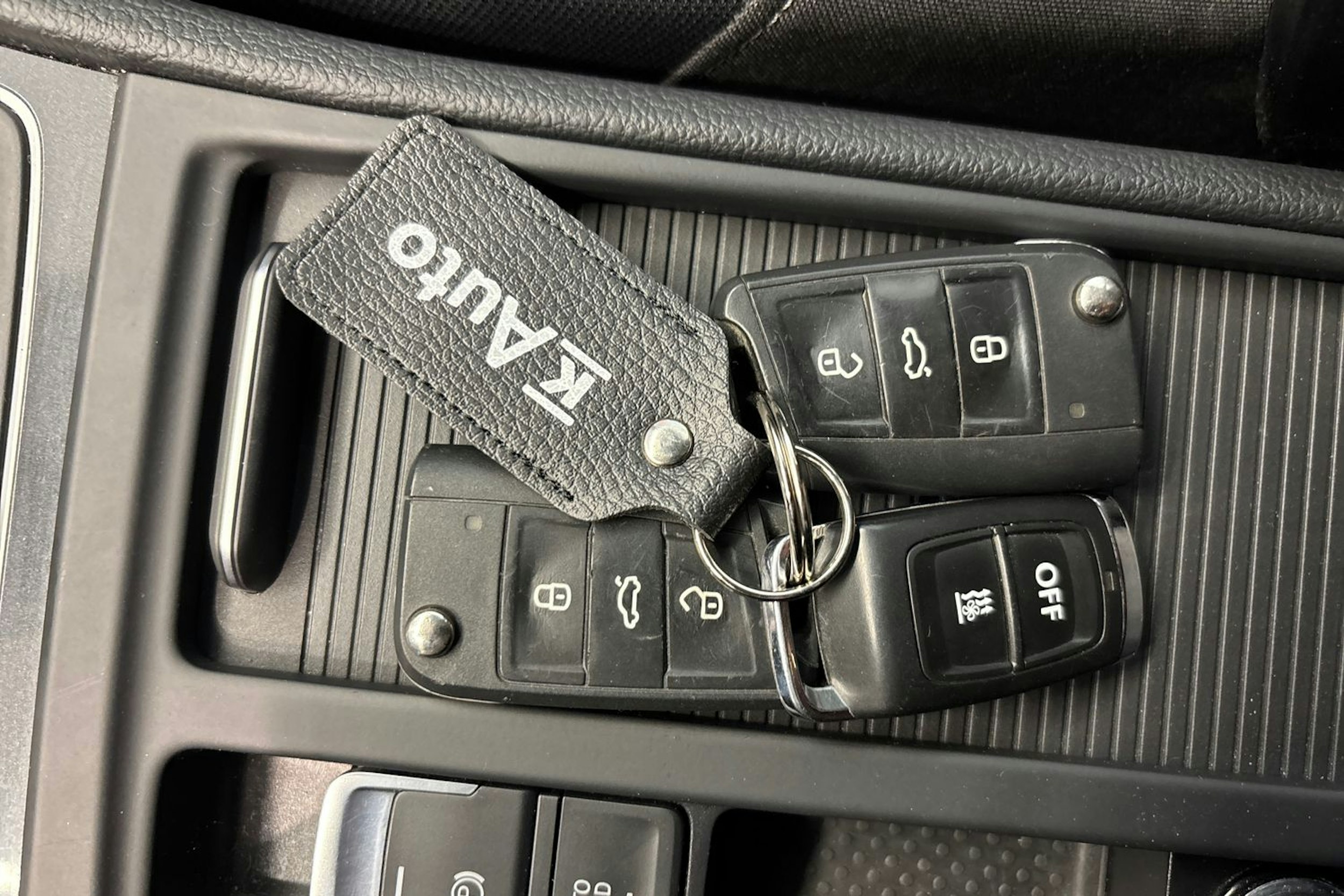 Harmaa Volkswagen GOLF 2018 kuva 28.