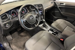 sininen Volkswagen Golf 2018 kuva 3.