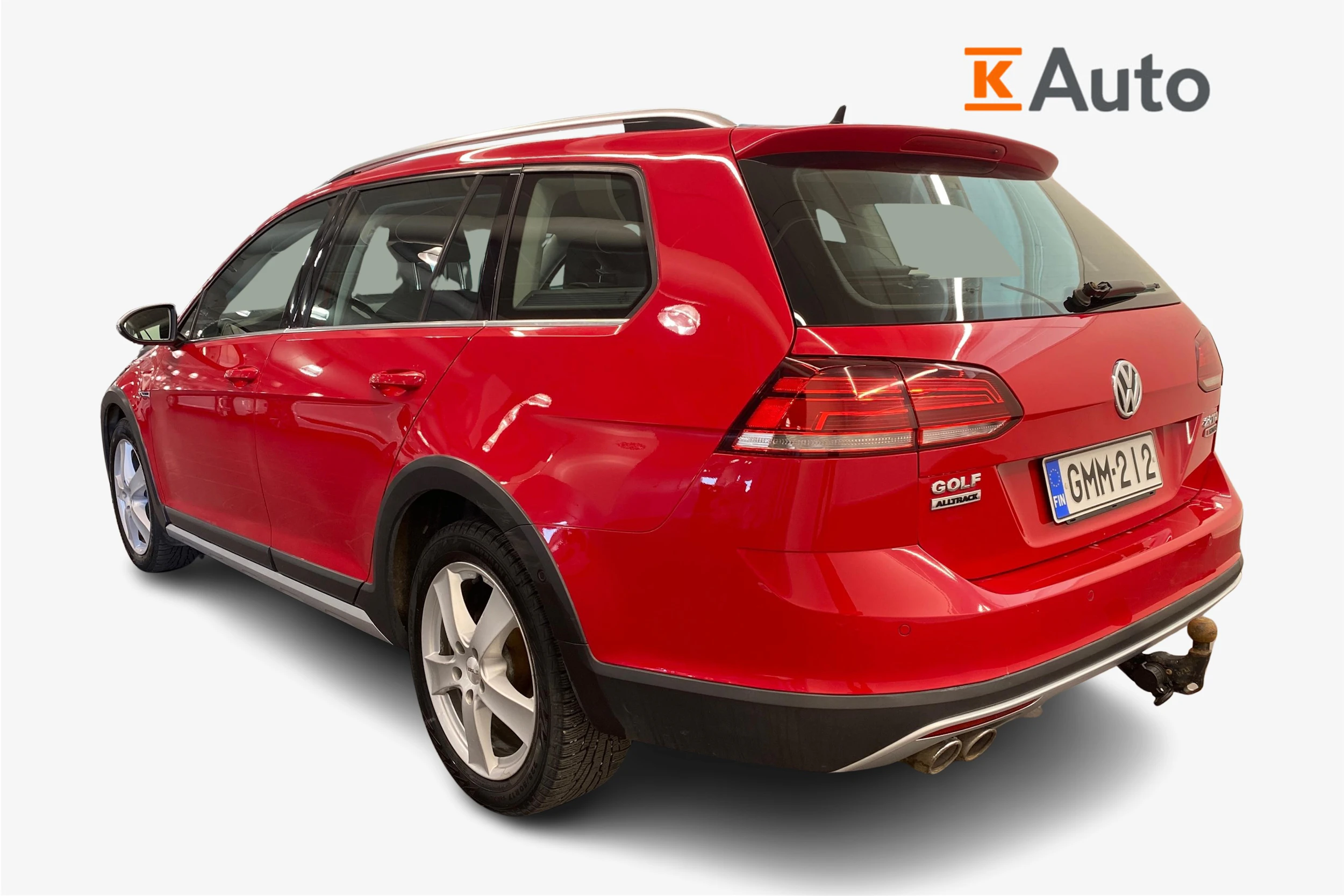 Punainen Volkswagen GOLF 2018 kuva 2.