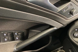 Punainen Volkswagen GOLF 2018 kuva 13.