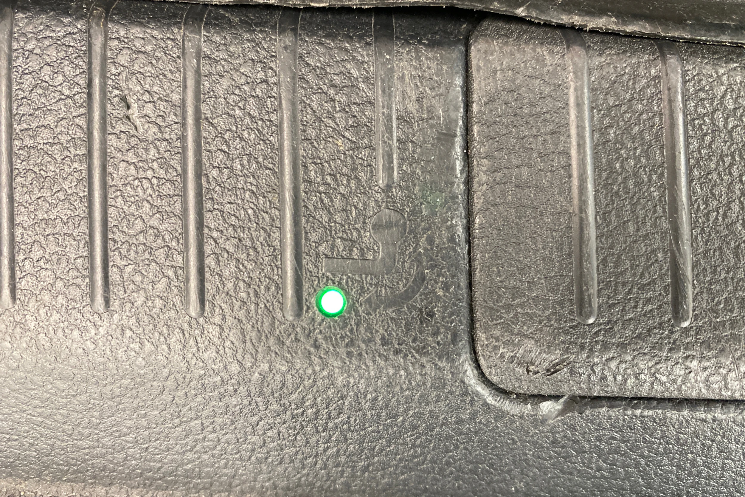 Punainen Volkswagen GOLF 2018 kuva 21.