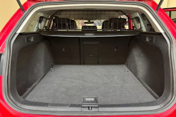 punainen Volkswagen Golf 2018 kuva 16.