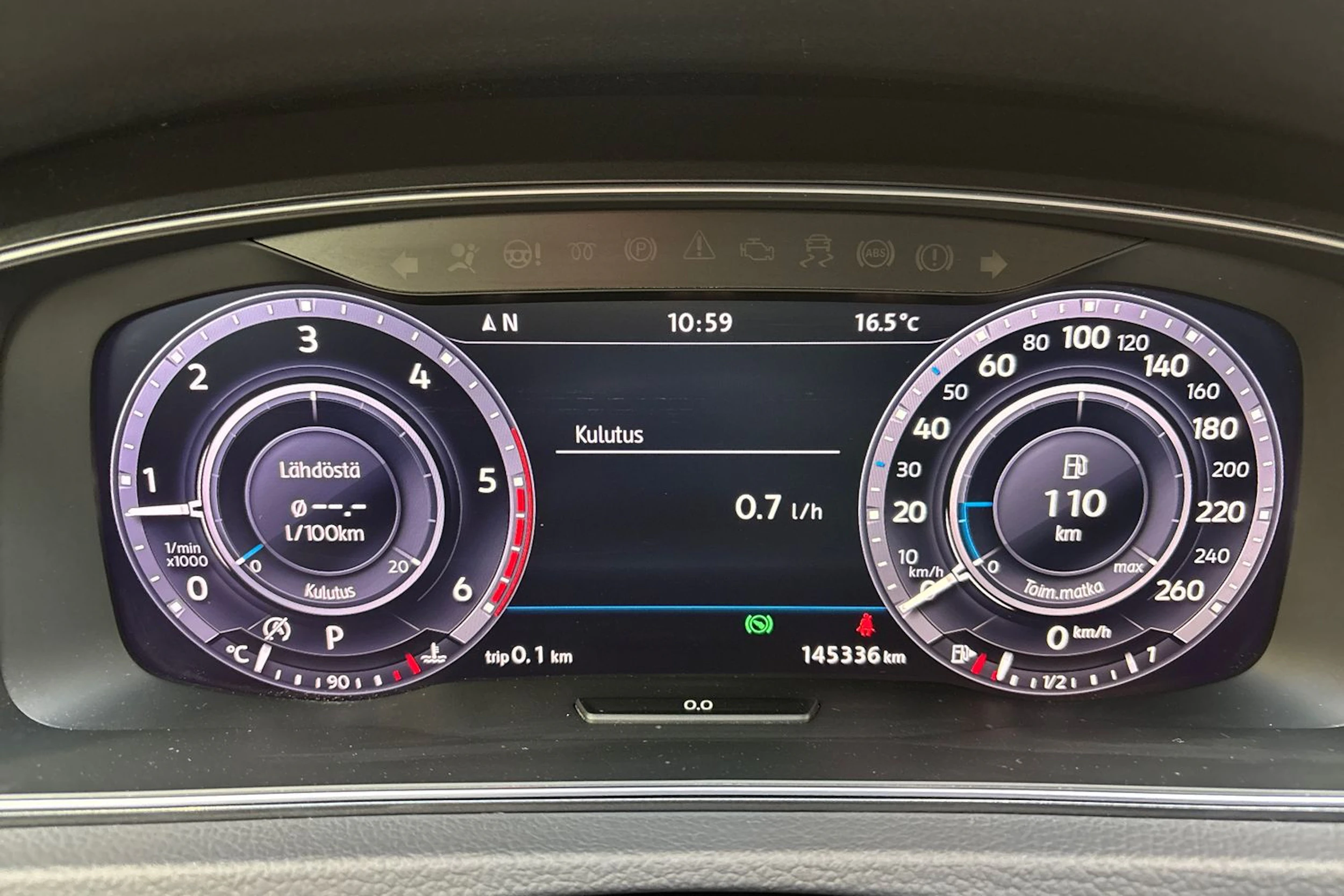punainen Volkswagen Golf 2018 kuva 19.