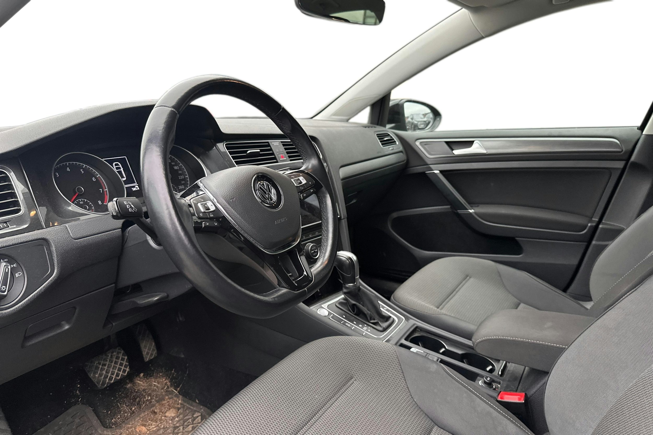 musta Volkswagen Golf 2018 kuva 3.