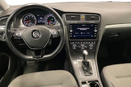 musta Volkswagen Golf 2018 kuva 9.