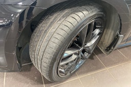 musta Volkswagen Golf 2018 kuva 13.