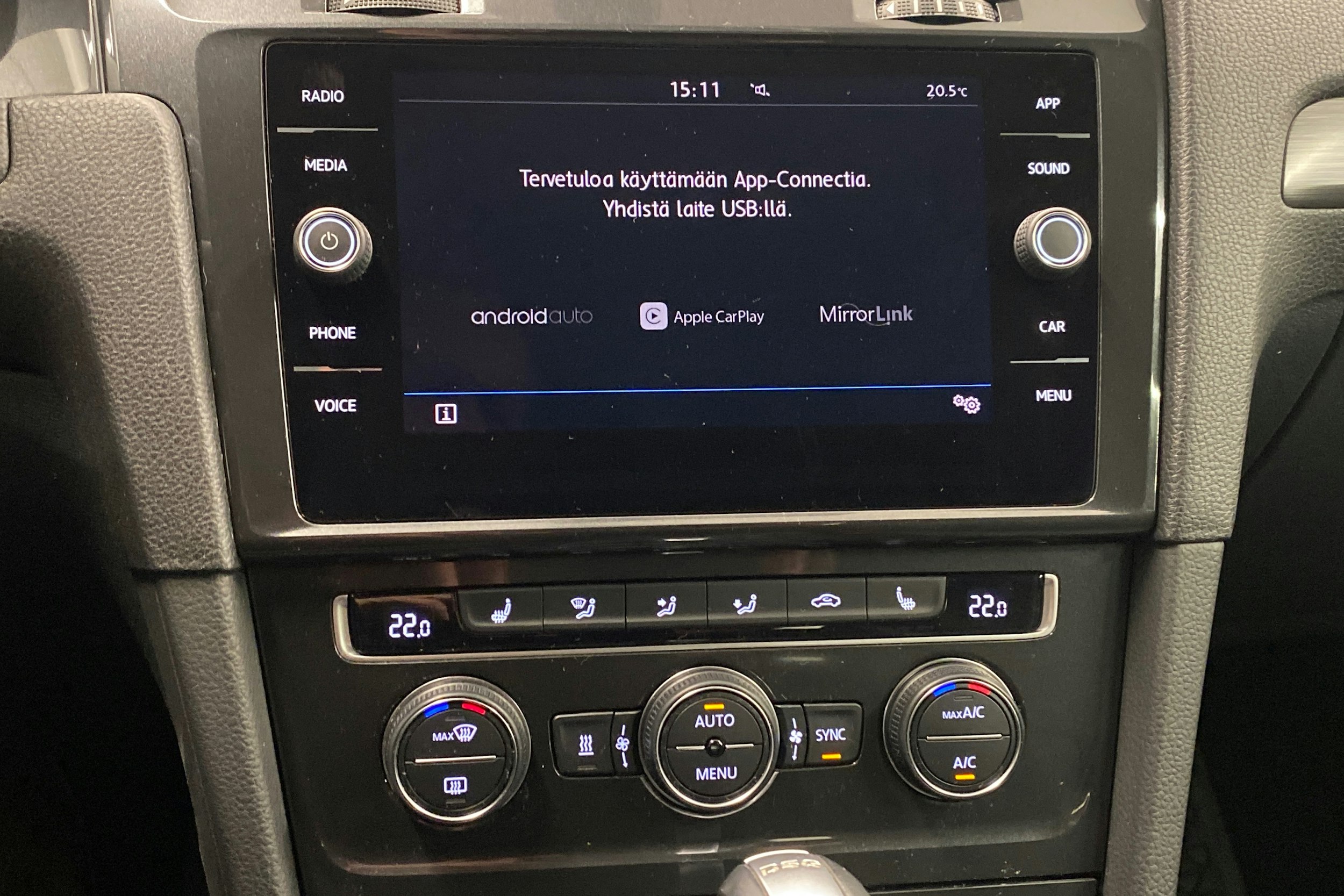 musta Volkswagen Golf 2018 kuva 20.