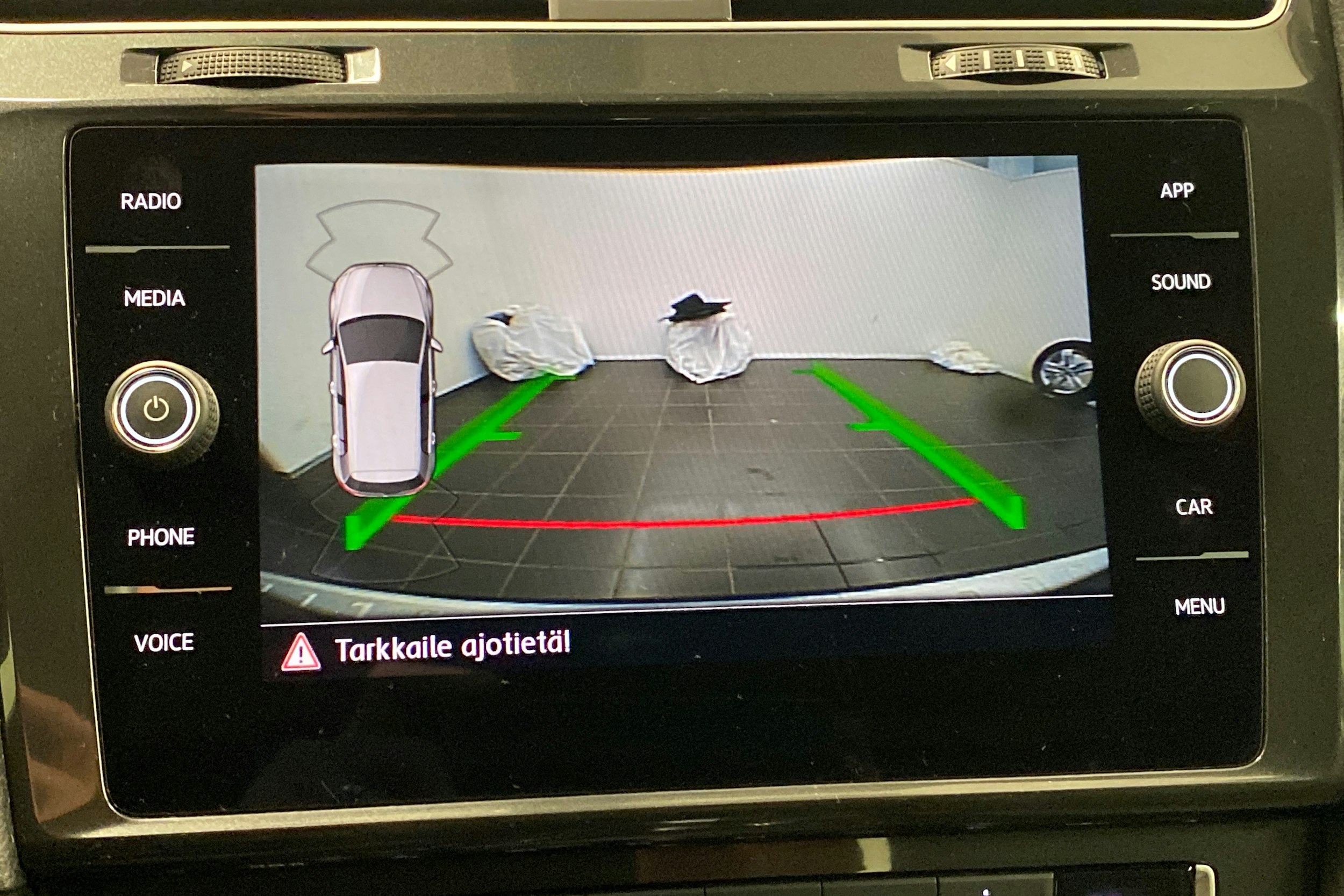 musta Volkswagen Golf 2018 kuva 21.