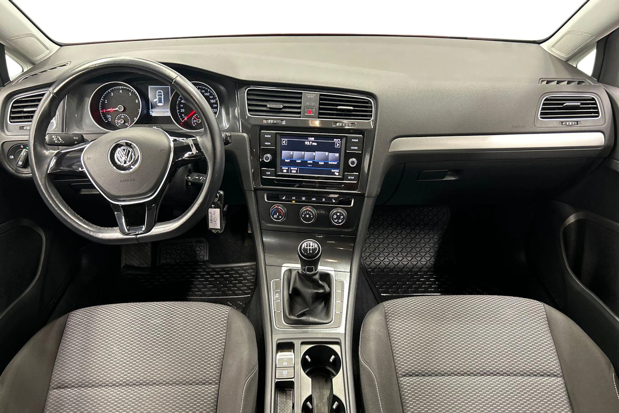 punainen Volkswagen Golf 2018 kuva 7.