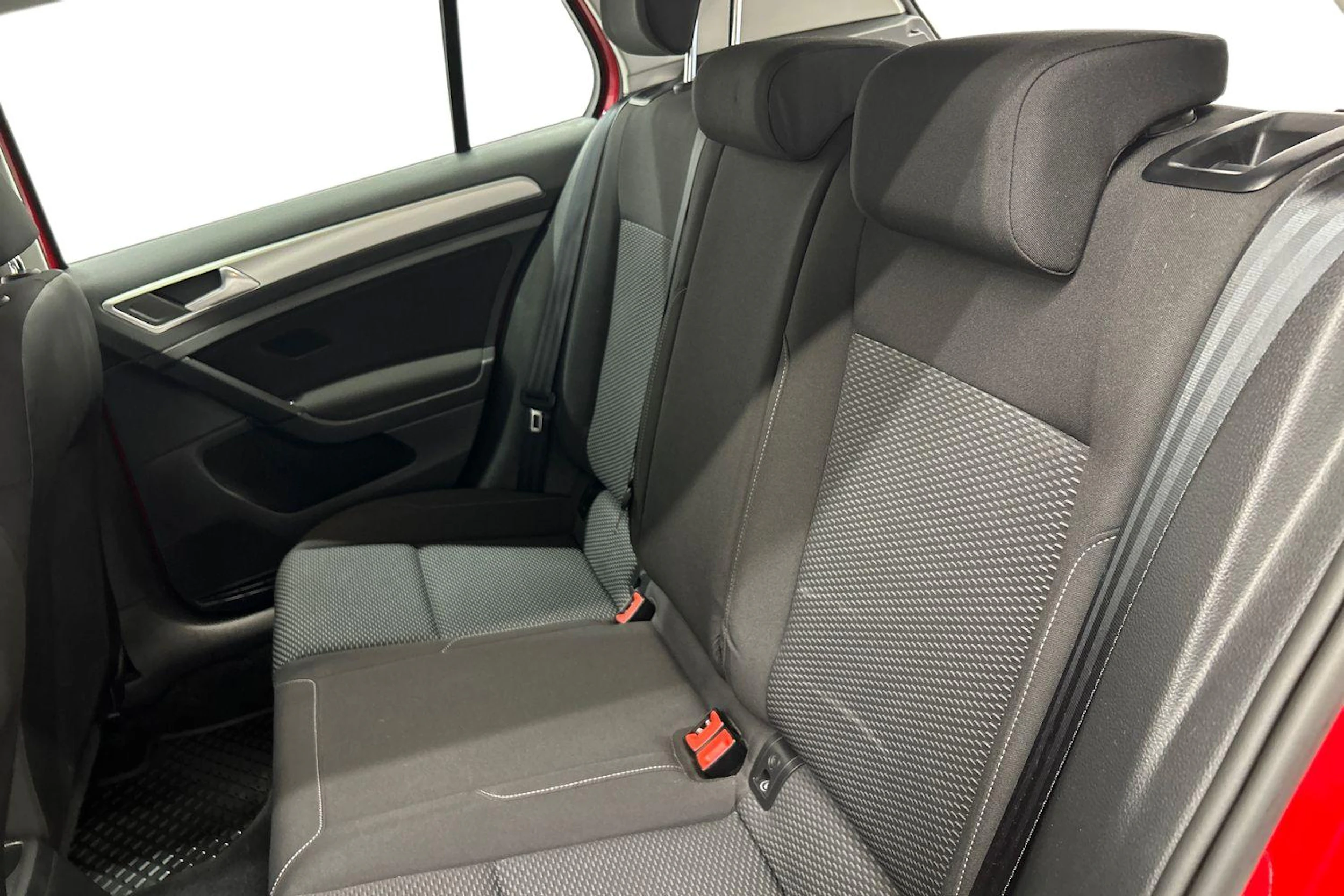 punainen Volkswagen Golf 2018 kuva 8.