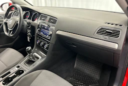 punainen Volkswagen Golf 2018 kuva 12.