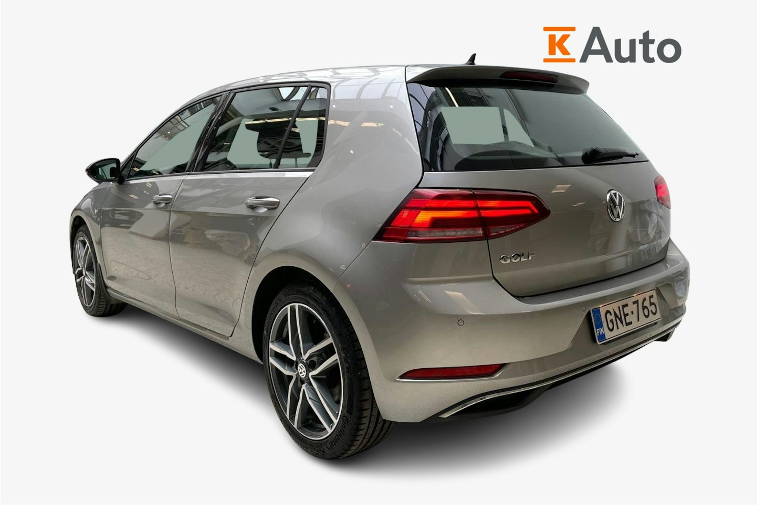 harmaa Volkswagen Golf 2018 kuva 2.