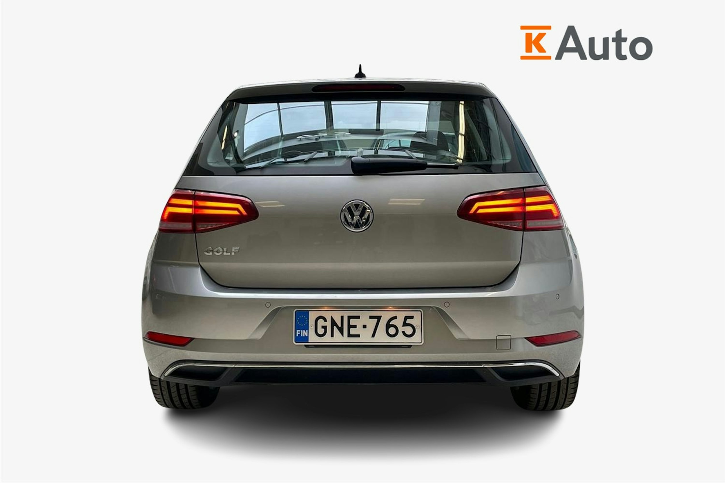 harmaa Volkswagen Golf 2018 kuva 3.
