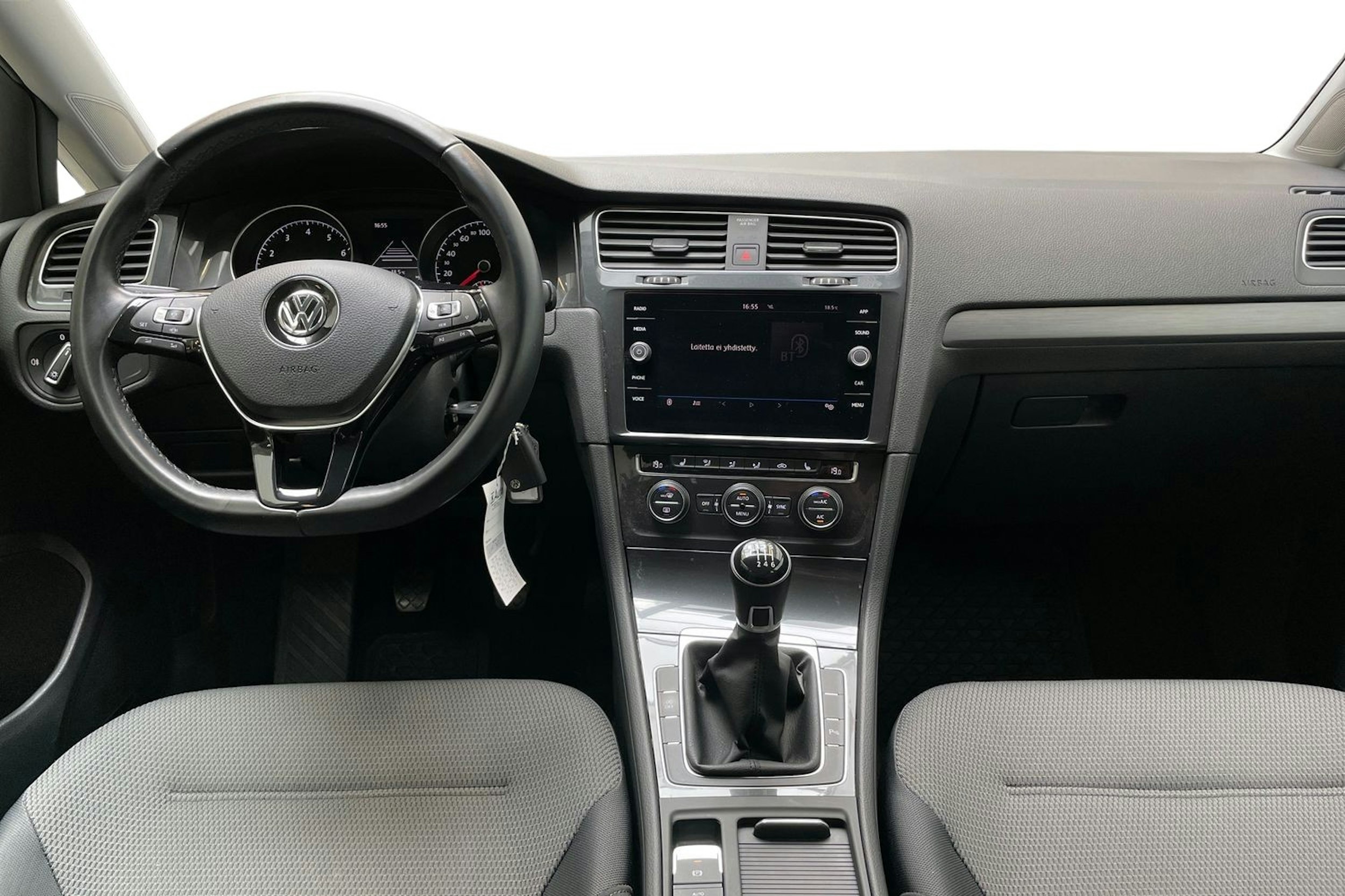 harmaa Volkswagen Golf 2018 kuva 9.