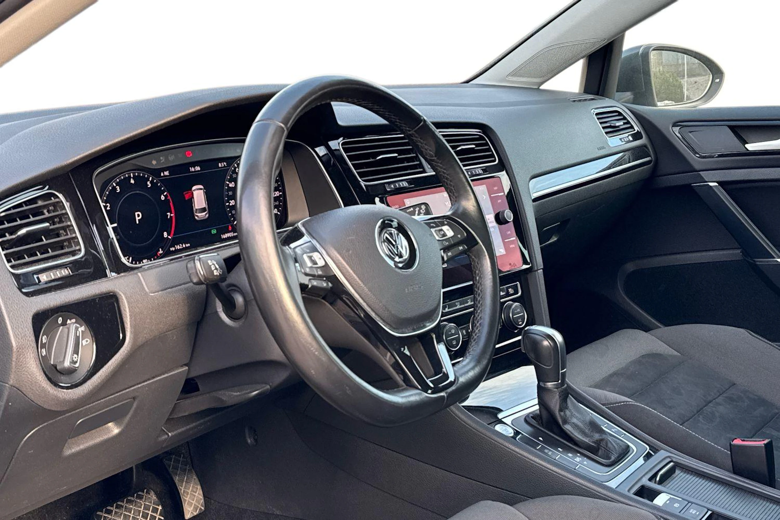 harmaa Volkswagen Golf 2018 kuva 3.