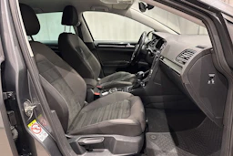 harmaa Volkswagen Golf 2018 kuva 17.