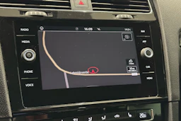 harmaa Volkswagen Golf 2018 kuva 22.