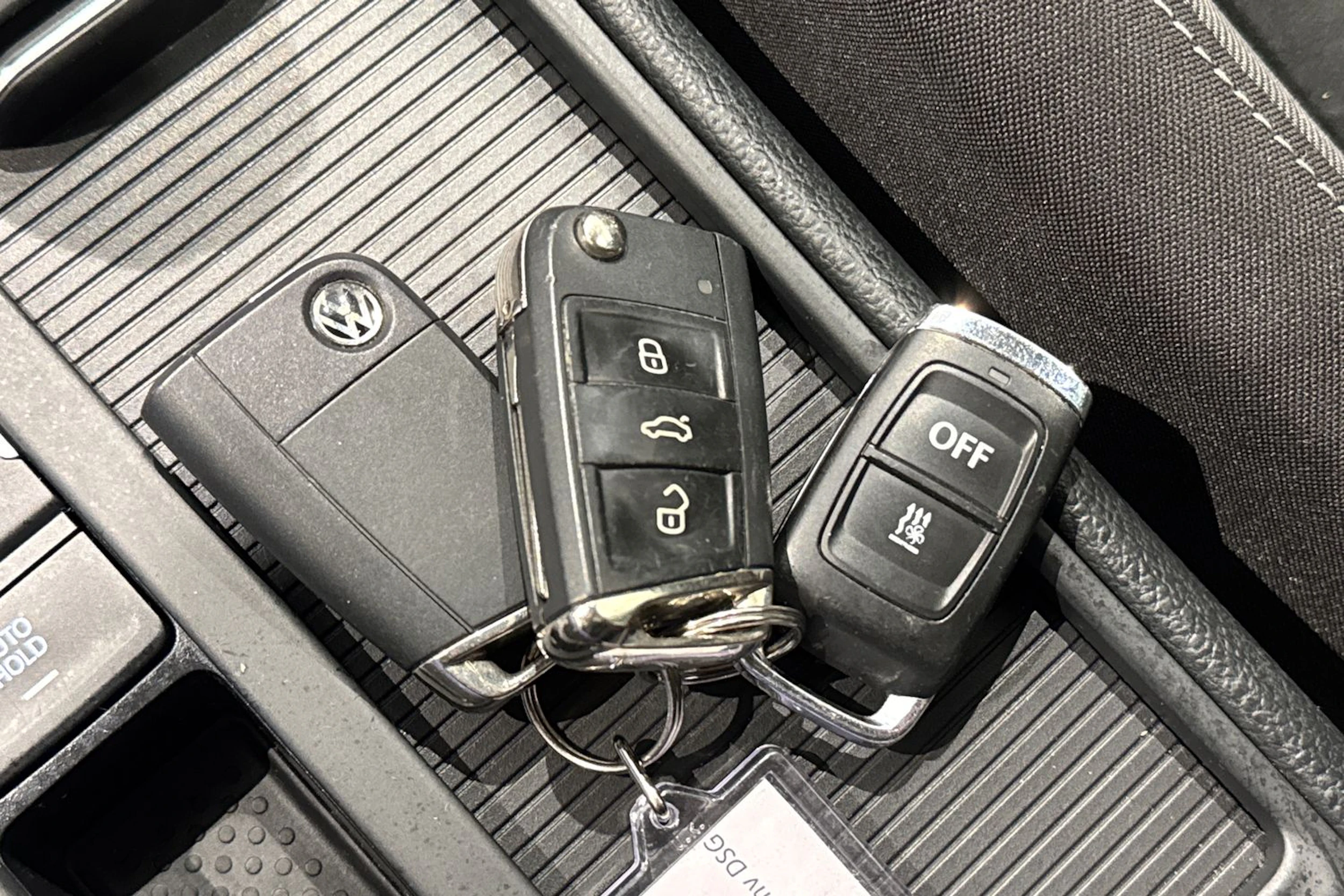 harmaa Volkswagen Golf 2018 kuva 26.