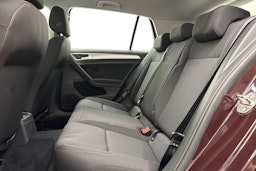 musta Volkswagen Golf 2018 kuva 10.