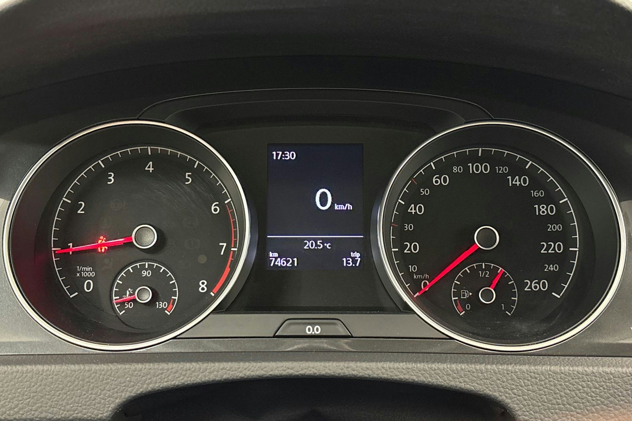 musta Volkswagen Golf 2018 kuva 16.