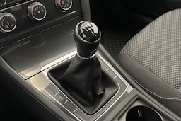 musta Volkswagen Golf 2018 kuva 17.