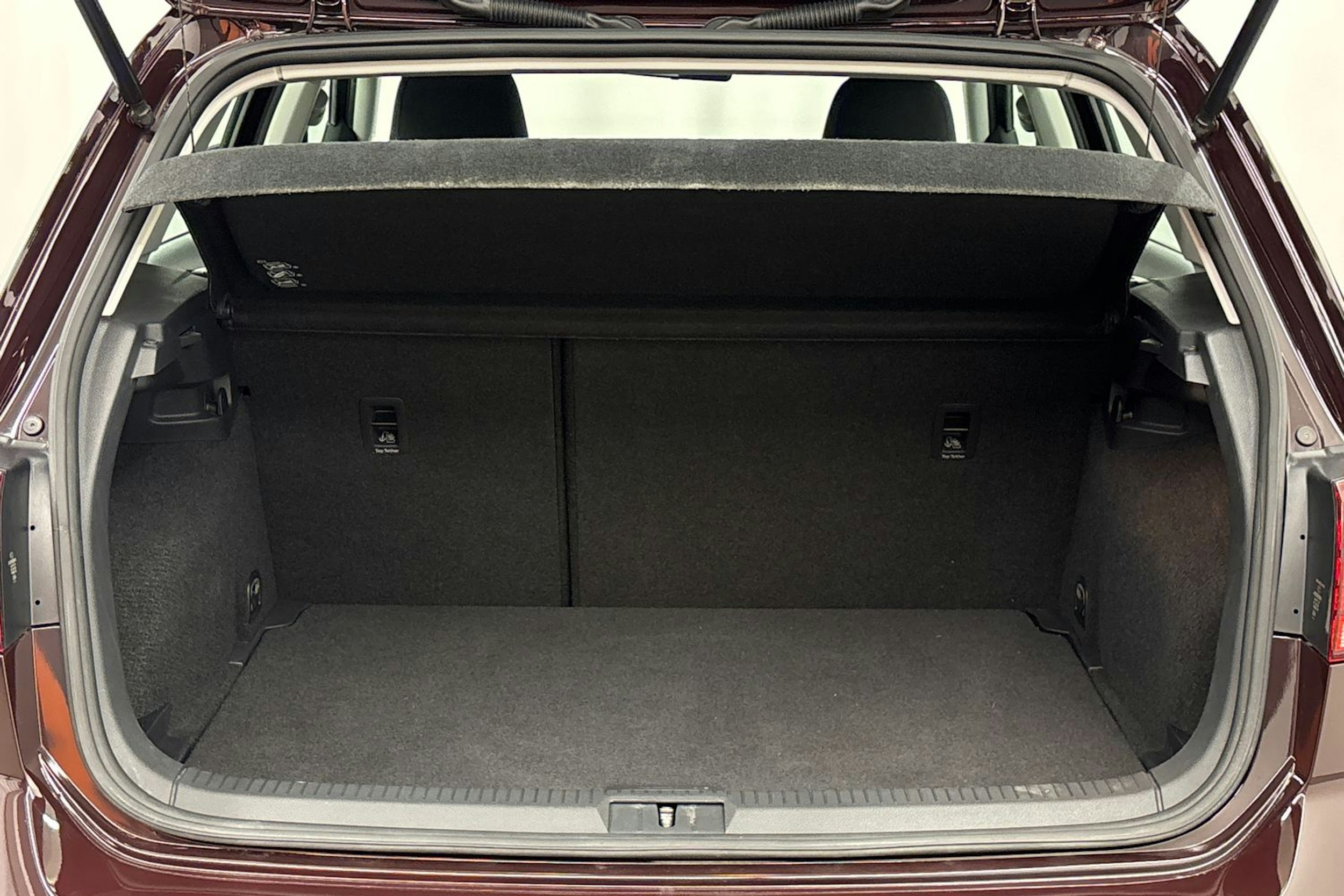 musta Volkswagen Golf 2018 kuva 18.