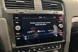 sininen Volkswagen Golf 2018 kuva 23.