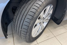 harmaa Volkswagen Golf 2018 kuva 14.