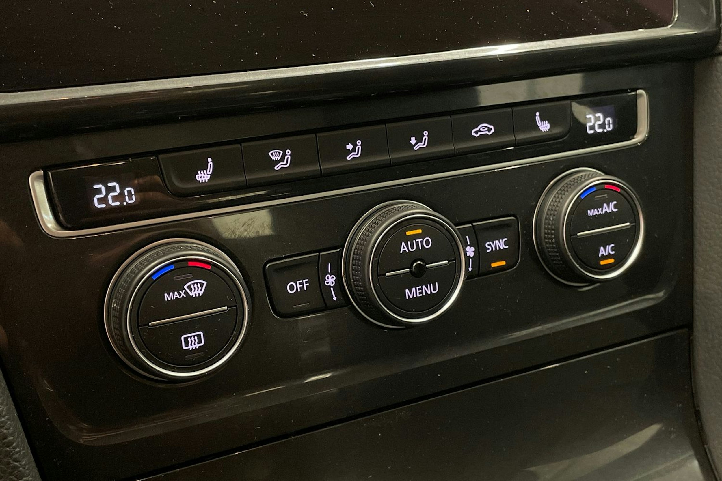 harmaa Volkswagen Golf 2018 kuva 21.